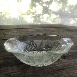 7971 Vintage Clear Jeannette 5" Iris and Herringbone Sauce Bowls. ruffled